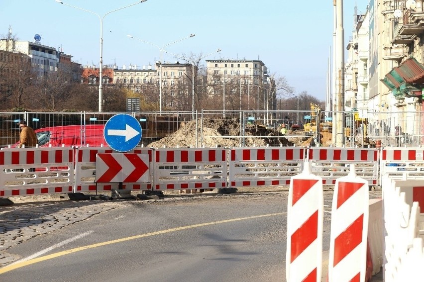 Przebudowa ulicy Pomorskiej i pl. Staszica zakończy się...