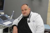Jak przygotować się na atak COVID-19? Dr Maciej Jędrzejko radzi, jak pomóc sobie w chorobie wywoływanej przez koronawirusa 