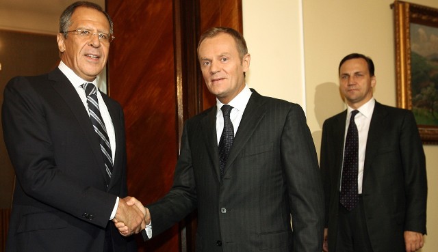 11 września 2008 r. Spotkanie ministra spraw zagranicznych Rosji Siergieja Ławrowa z premierem Donaldem Tuskiem i Radosławem Sikorskim, szefem MSZ