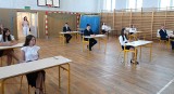 Egzamin ósmoklasisty 2024. W gminie Czarnia przystąpiło do niego 22 uczniów. Rozpoczął się 14.05.2024 