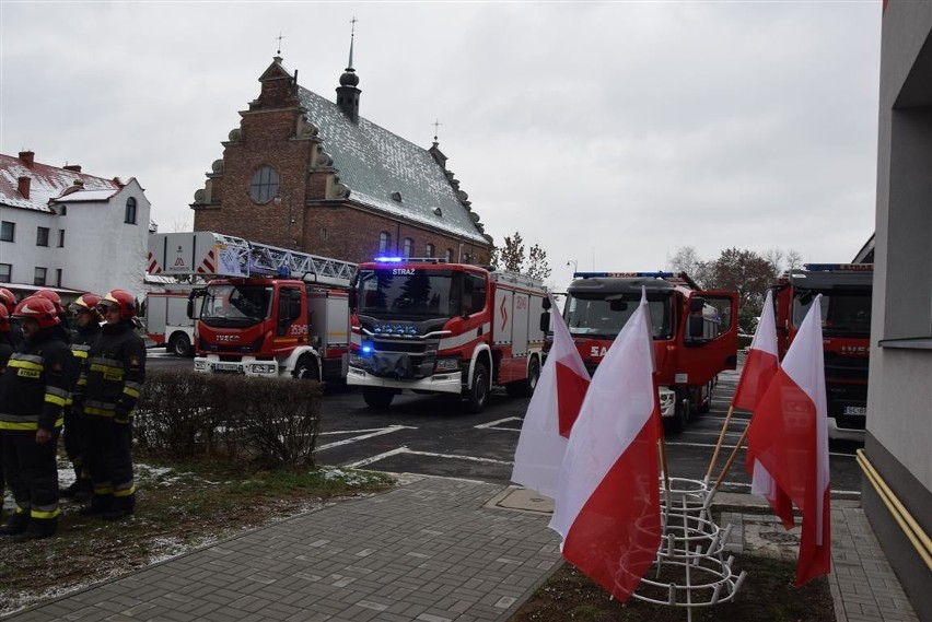 Przy komendzie PSP odsłonięto obelisk upamiętniający...