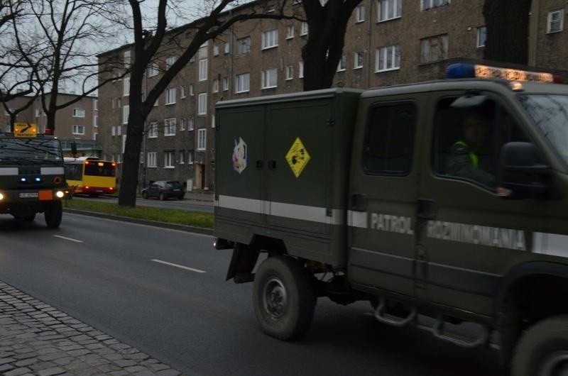 Powrót saperów z akcji przy Folwarcznej