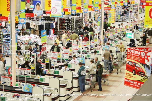 Auchan wchodzi do opolskiej KarolinkiNa razie wygląda na to, że pojawienie się sieci Auchan będzie największą nowością w  tym roku w Karolince.