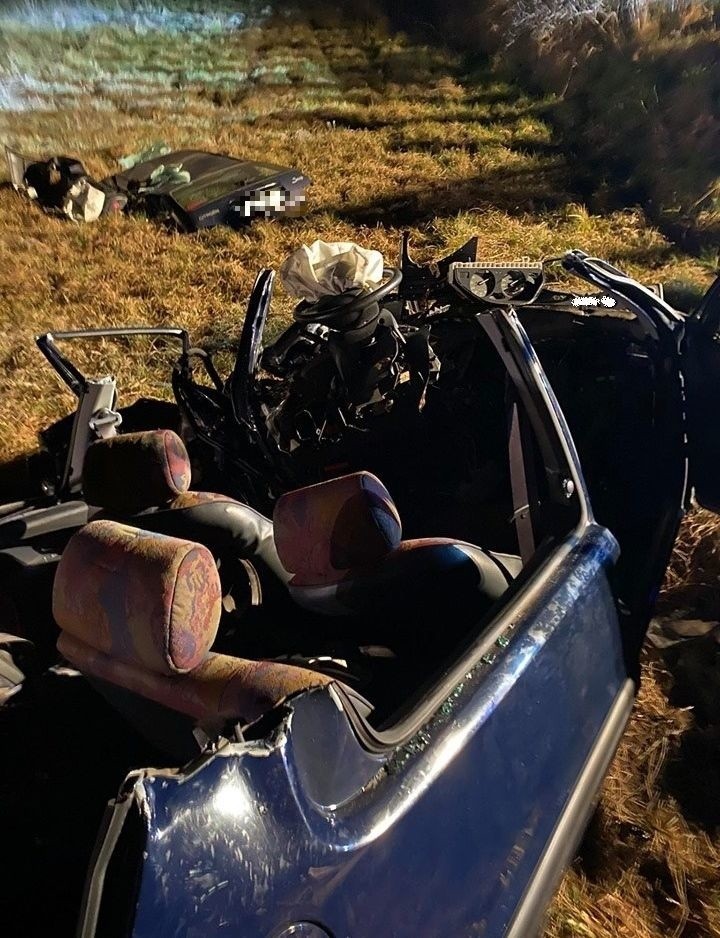 Po groźnym wypadku w Mójczy. Młody kierowca umarł w nocy w szpitalu 