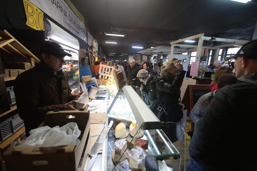Szczeciński Bazar Smakoszy po raz kolejny przyciągnął tłumy odwiedzających. Co tym razem znalazło się na stoiskach?