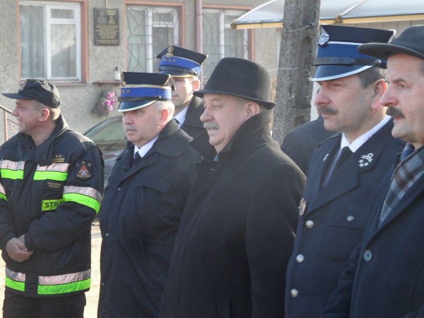 W Kuźnicy Grodziskiej woda  wreszcie płynie