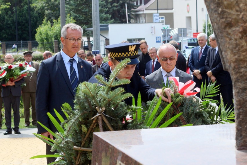 Obchody rocznicy tragedii wołyńskiej w Lublinie. Zobacz na zdjęciach