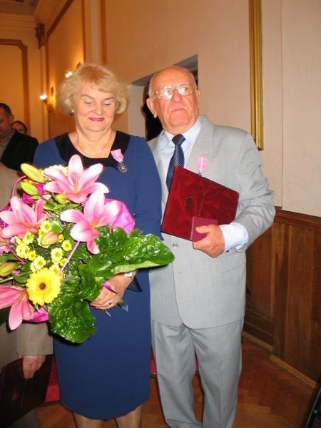 Wśród jubilatów była Barbara i Kazimierz Skowron. Małżonkowie pobrali się 18 marca 1961 w Staszowie