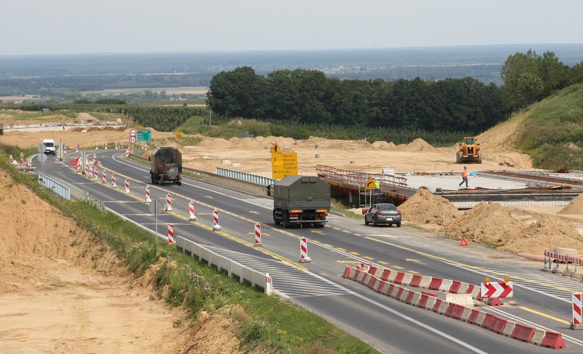 Budowa drogi S5. Okolice węzła Trzebnica, początek sierpnia...