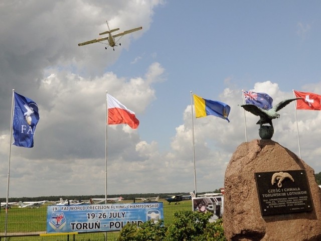 Walka o prawo do użytkowania wieczystego lotniska w Toruniu ciągnęła się od 2010 roku