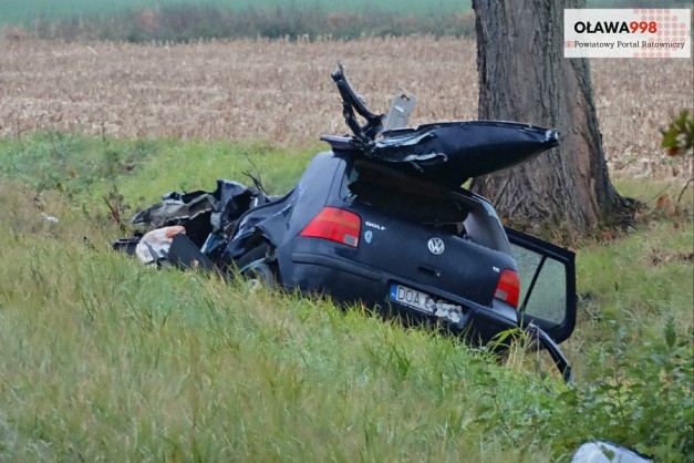 Śmiertelny wypadek na drodze Jelcz - Oława [ZDJĘCIA]