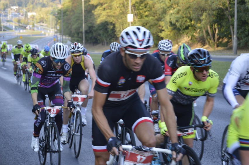 Najpierw 38 km na rowerze, potem osiem kilometrów biegiem. W...