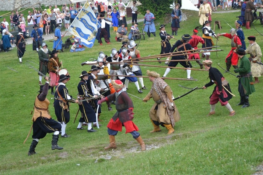 Ogrodzieniec bitwa o zamek