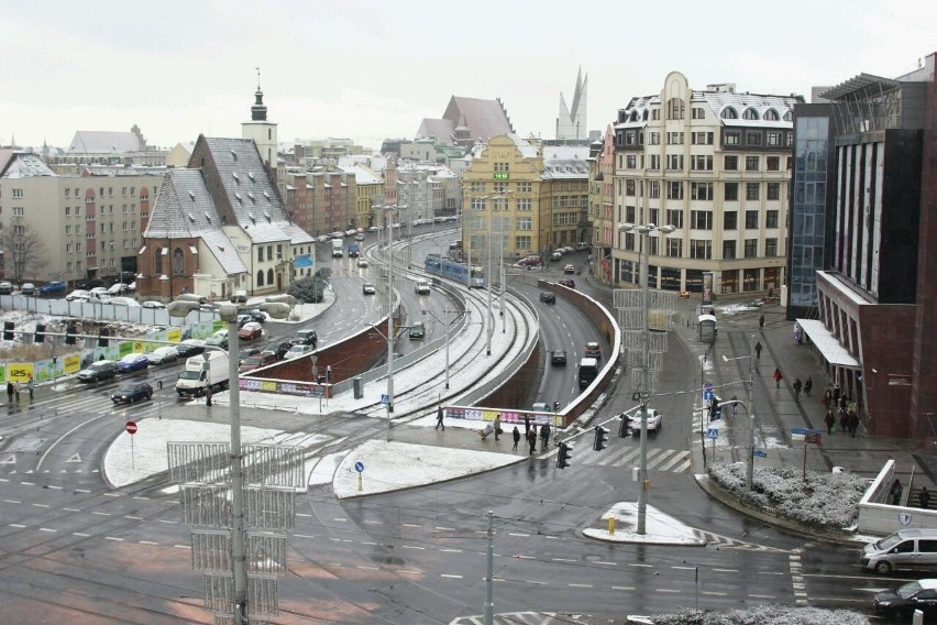 Zima we Wrocławiu, a jutro jeszcze więcej śniegu (ZDJĘCIA, PROGNOZA POGODY)