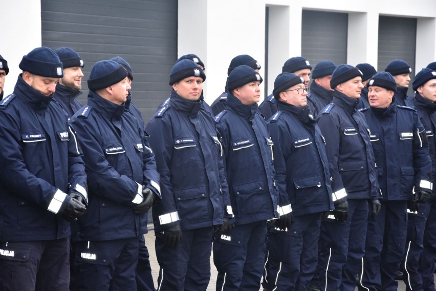 Nowa komenda policji w Rypinie oficjalnie otwarta. Tak wyglądały uroczystości [zdjęcia]