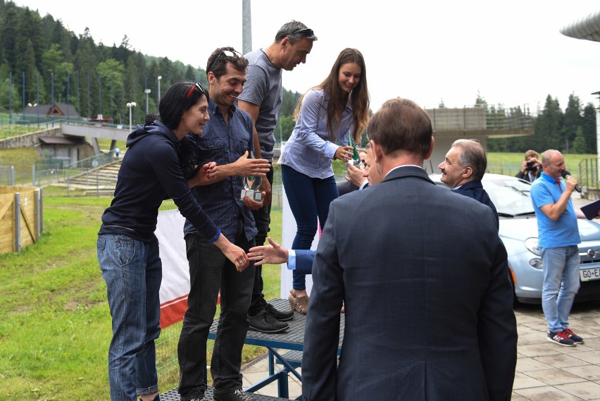 Rajd elektrycznych samochodów dotarł na Podhale [ZDJĘCIA]