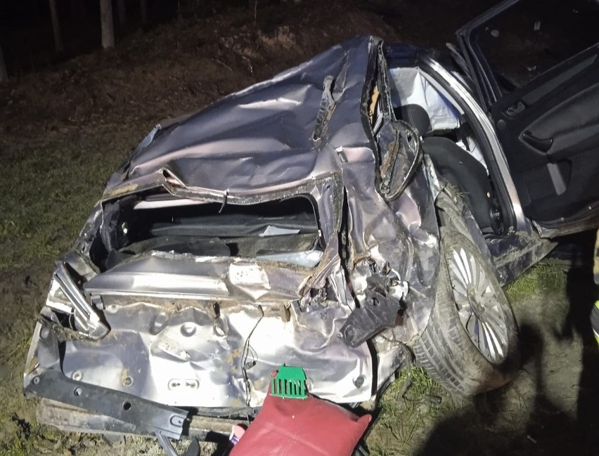 Areszt dla kierowcy forda za spowodowanie wypadku na obwodnicy Mielca. 28-latek był pijany [ZDJĘCIA]