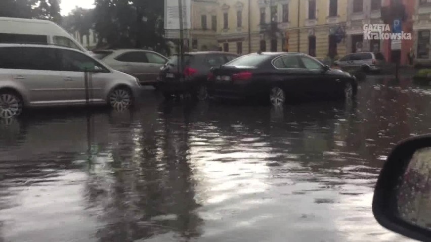 Nowy Sącz po intensywnych opadach deszczu (zdjęcie z 30...