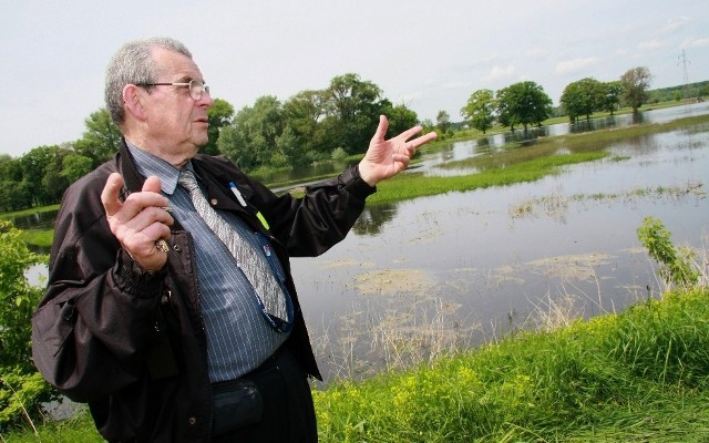 - Nie ma powodów do paniki, ale musimy być przygotowani na miejscowe wylewy Warty - mówi Michał Kowalewski, naczelnik OSP w Skwierzynie.