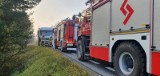 Jacentów. Pożar ciężarówki na krajowej drodze w gminie Radoszyce. W akcji strażacy. Zobacz zdjęcia