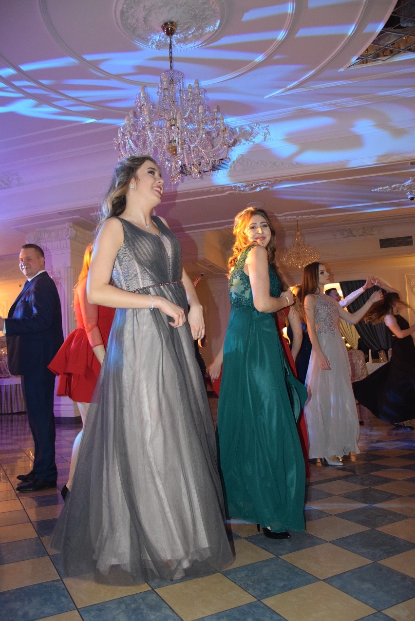 Studniówka 2019 Bal LO Mońki w Dworze Czarneckiego [ZDJĘCIA, WIDEO]