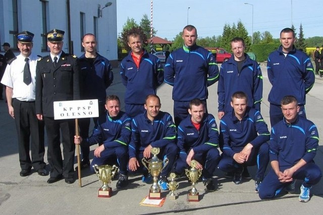 Wojewódzkie Zawody Sportowo-Pożarnicze w Brzegu. Pierwsze miejsce zajęła komenda powiatowa z Olesna, II miejsce - komenda ze Strzelec Opolskich, III miejsce -  komenda z Prudnika.