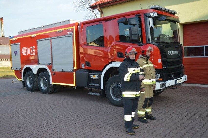 Straż pożarna w Skarżysku otrzymała wóz bojowy za ponad milion złotych! (ZDJĘCIA)
