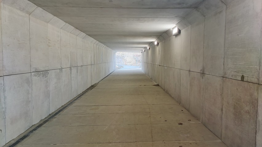 W Dąbrowie Górniczej otwarty został tunel pod linią...