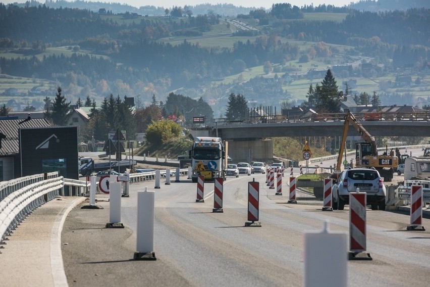 Budowa zakopianki. Kierowcy już jadą po fragmencie nowej trasy [ZDJĘCIA]