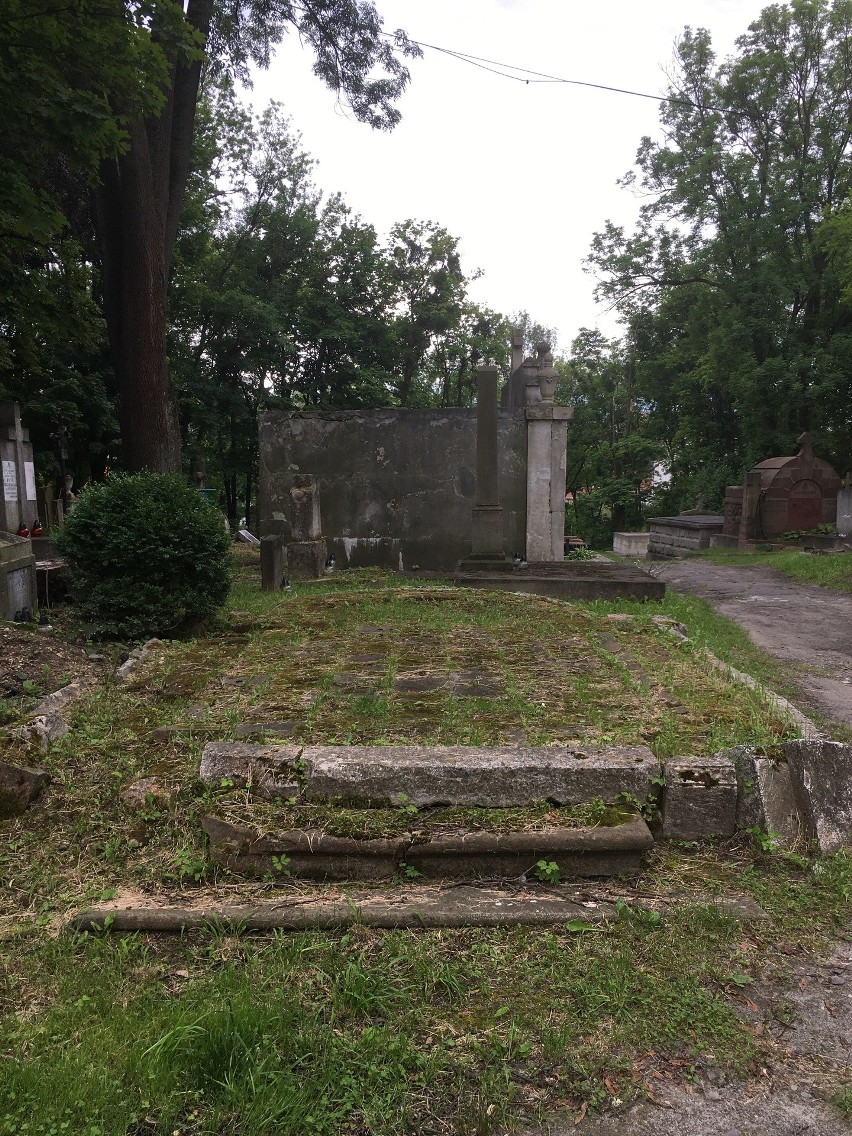 Na Cmentarzu Łyczakowskim we Lwowie wyremontowano dwa...