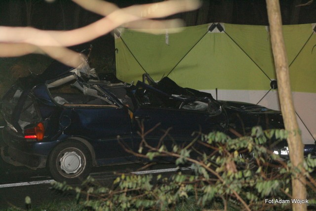 W wypadku pod Świebodzinem zginął kierowca volkswagena.