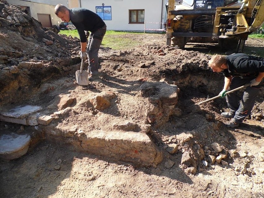 Olkusz. Znaleziono basztę w centrum miasta