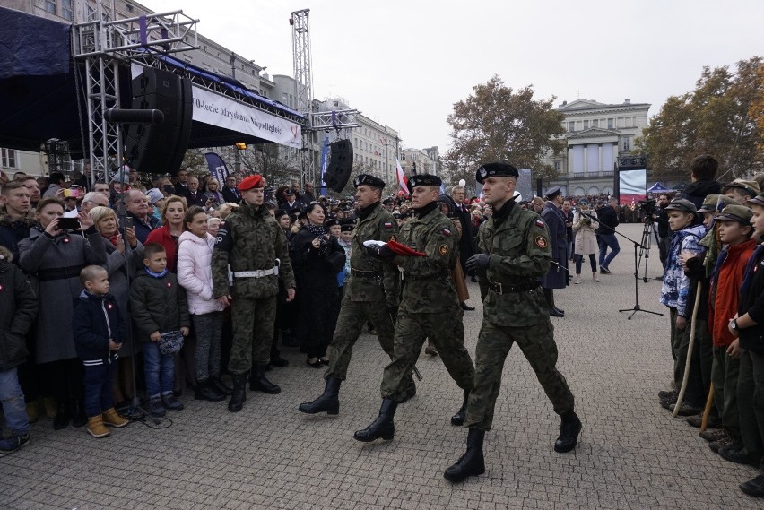 Poznaniacy świętują 100. rocznicę odzyskania niepodległości...