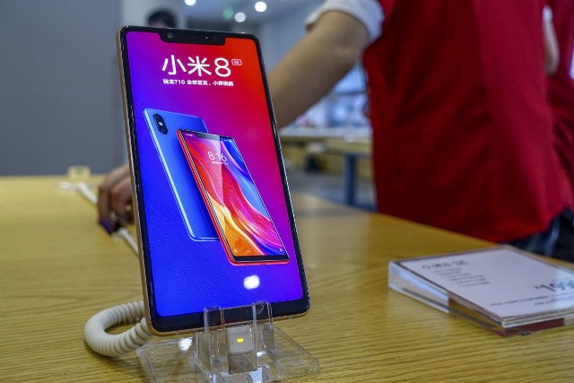 Smartfon Xiaomi Mi 8