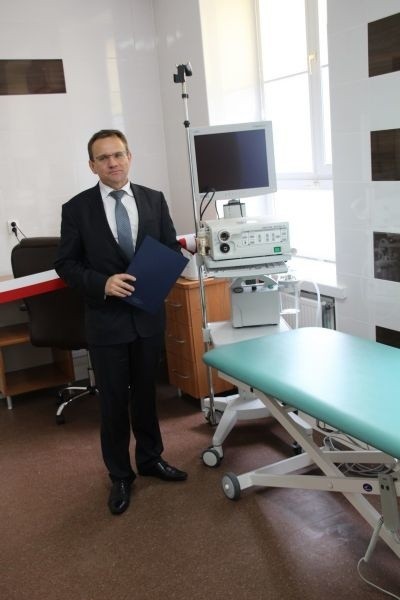 Szpital w Przysusze. Minister zdrowia Konstanty Radziwił na otwarciu pracowni endoskopii 