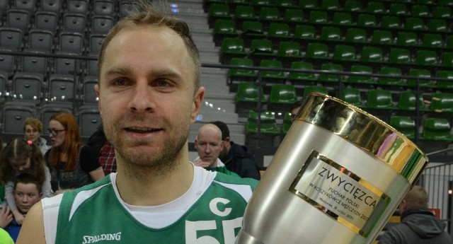 Łukasz Koszarek z Zastalem Zielona Góra zdobył 5 razy tytuł mistrza Polski, 3 razy Puchar Polski i 2 razy Superpuchar Polski