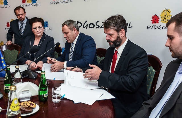 Wczoraj podpisane zostały umowy pomiędzy dostawcą energii a członkami Bydgoskiej Grupy Zakupowej