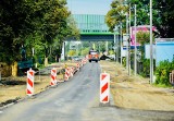 Przebudowa ulicy Rokicińskiej w Łodzi jest już na etapie układania asfaltu