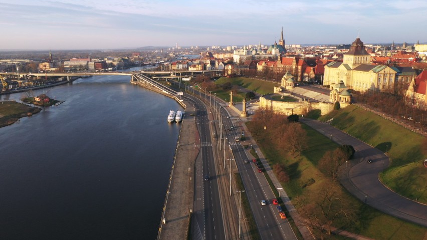 Szczecin w czasie zarazy. Zobacz wideo z drona i zdjęcia!