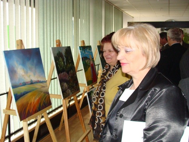 Podczas spotkania, promującego kwartalnik, zorganizowano wystawę malarstwa artystów regionalnych z powiatu koneckiego.