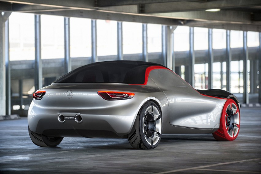 Opel GT Concept będzie miał swoją światową premierę na 86....