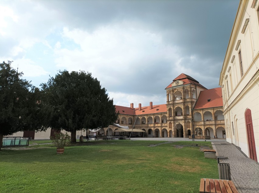 Zamek w Moravskiej Třebovej robi wrażenie, choć dziś jest...