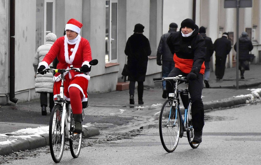 W Strzelnie odbył się Mikołajkowy Rajd Rowerowy...