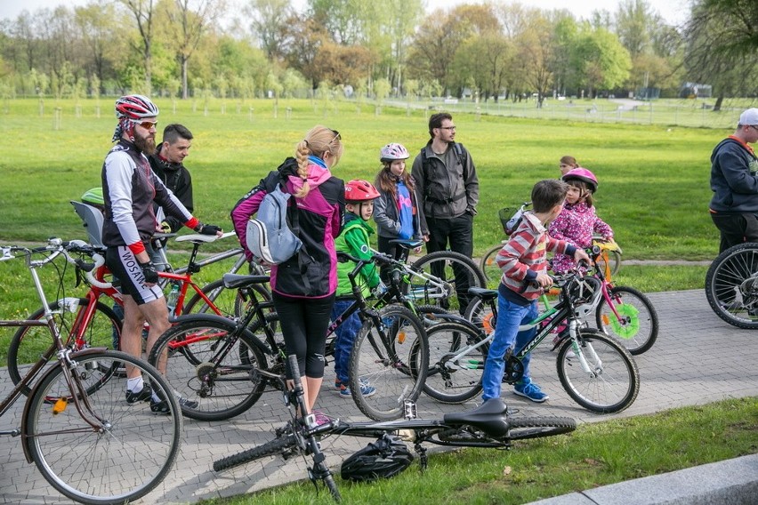 Kraków. Dzieciaki przejechały na rowerach przez miasto [ZDJĘCIA]
