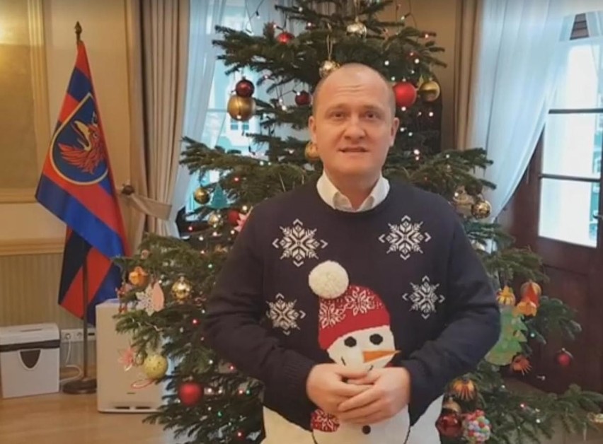 Pamiętacie pomarańczowy sweter? Prezydent ma nowy! Zobaczcie jaki [zdjęcia]