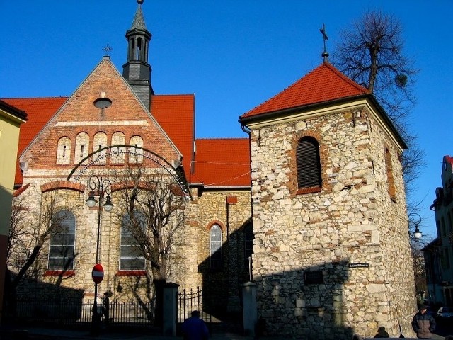 W kościele św. Mikołaja w Chrzanowie w prezbiterium leży 20 osób