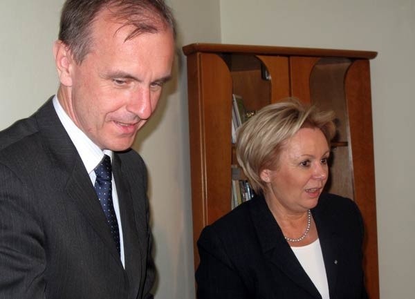 Minister Klich chwalił Krystynę Skowrońską, posłankę z Mielca: - To dobry duch renegocjacji umowy z PZL.
