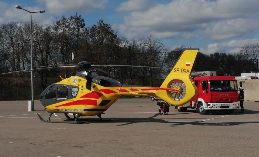 Śmigłowiec Lotniczego Pogotowia Ratunkowego lądował w...