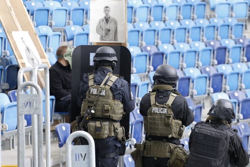 Antyterroryści szturmują Arenę Lublin. Spokojnie, to tylko ćwiczenia (ZDJĘCIA, WIDEO)