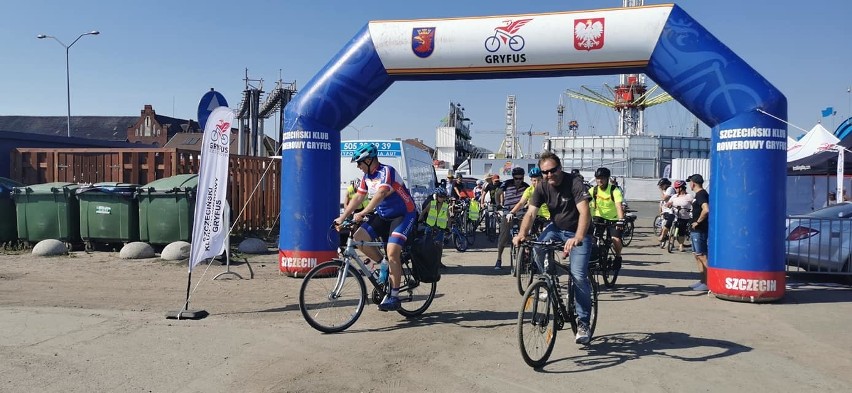 Rowerzyści z Gryfusa jechali śladami Muru Berlińskiego i zwiedzali Szczecin [ZDJĘCIA]